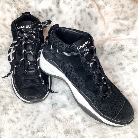 CHANEL  Low Top Trainers - Picture 1 of 6